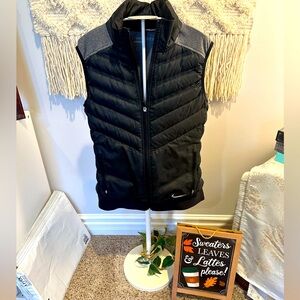 Nike Golf women’s light weight vest! Med